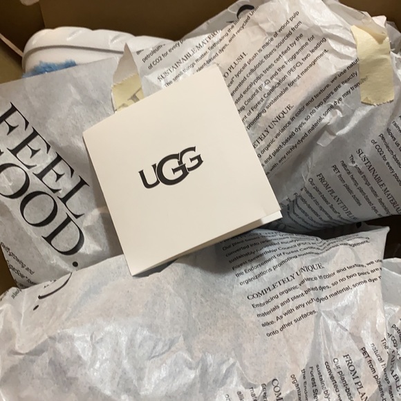 UGG Fluff Sugar Sandal 💙 - Picture 13 of 14